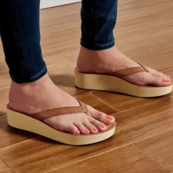 Olukai Mala'e Wedge Flip Flop sandals Woman's size 10 - Picture 3 of 8